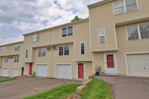 30 Seymour Rd #D3, Terryville, CT 06786