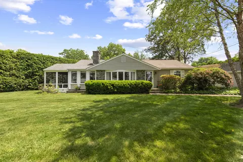 92 Fenwood Dr, Old Saybrook, CT 06475