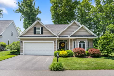 55 Riverwalk, Branford, CT 06405