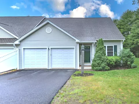 123 Meadow Brook Rd #123, Oxford, CT 06478