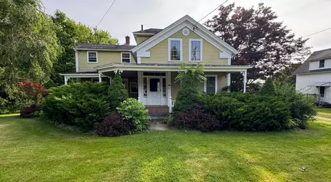 67 North Rd, Windham, CT 06280