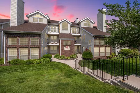 136 Carriage Crossing Ln #136, Middletown, CT 06457