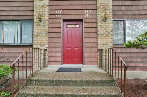 171 Kennedy Dr #171, Bridgeport, CT 06606