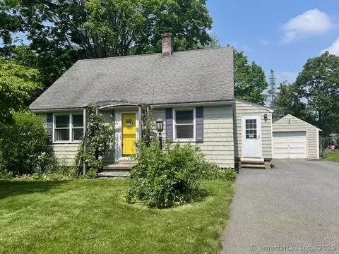 337 Charles St, Torrington, CT 06790