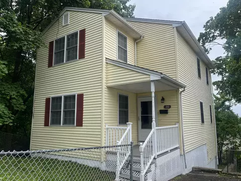 20 Cossett St, Waterbury, CT 06704