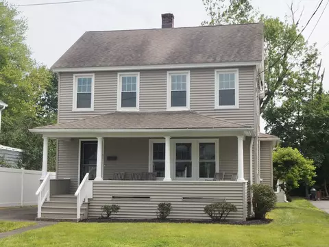 91 Henderson Rd, Fairfield, CT 06824