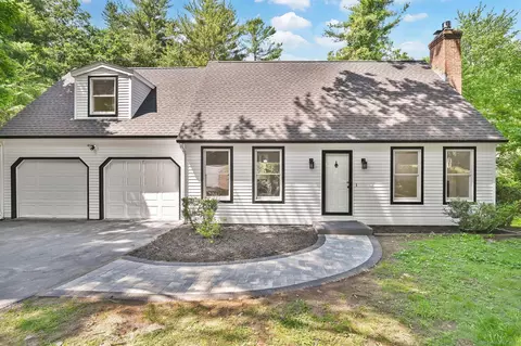 39 Briarwood Dr, Colchester, CT 06415