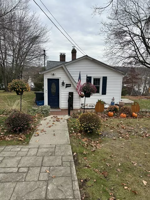 129 Farview Ave, Wolcott, CT 06716