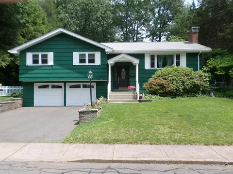 85 Constance Dr, Manchester, CT 06042