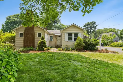 44 Nod Rd, Clinton, CT 06413