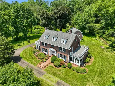 2200 Ridge Rd, North Haven, CT 06473