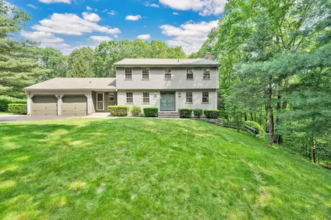 59 Gregory Hill Dr, Glastonbury, CT 06033