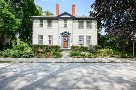 189 Broadway, Norwich, CT 06360