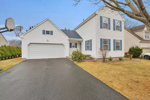 20 Mulberry Ln, Middletown, CT 06457