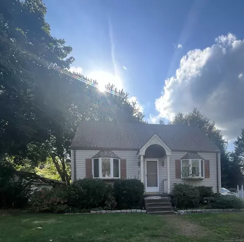 35 Chevvy St, Stratford, CT 06614