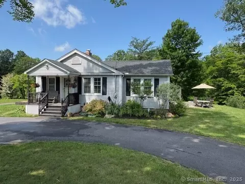 16 Rogers Dr, Litchfield, CT 06759