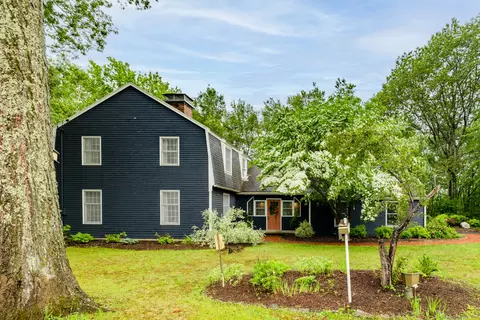 65 Nassahegan Dr, Burlington, CT 06013
