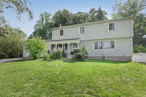53 Ridgedale Rd, Bethel, CT 06801