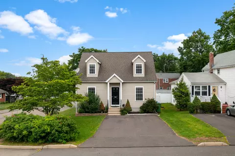 46 Dewey St, Middletown, CT 06457