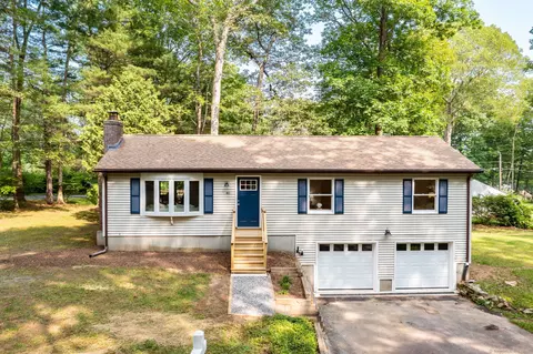 40 Deerfield Dr, Ashford, CT 06278