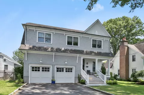 111 Pratt St, Fairfield, CT 06824