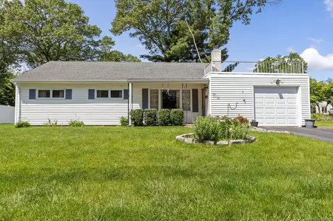 110 Constance Dr, Manchester, CT 06042