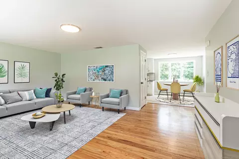 20 Sharon Dr, South Windsor, CT 06074