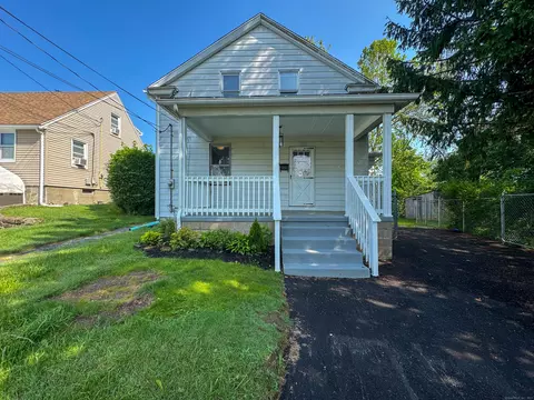 21 Garibaldi St, Watertown, CT 06779