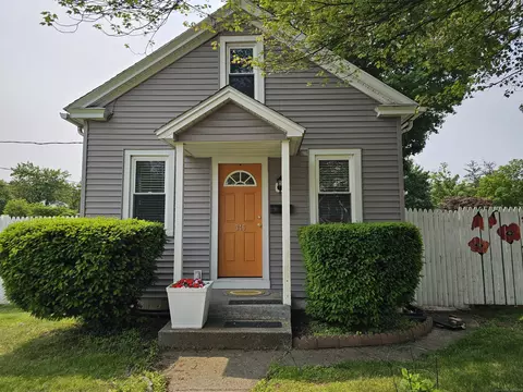 346 Pine St, Bristol, CT 06010