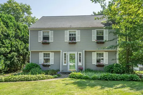 224 S Main St, West Hartford, CT 06107