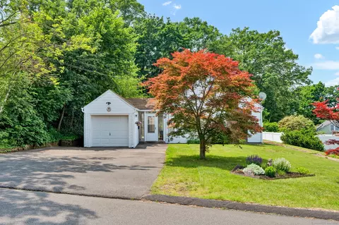 98 Morningside Dr W, Bristol, CT 06010