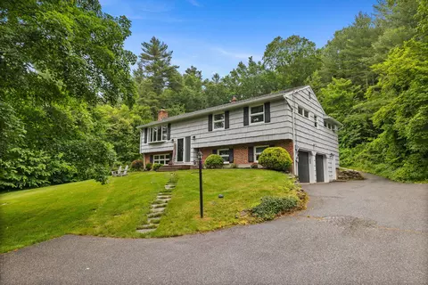 325 S Main St, Marlborough, CT 06447