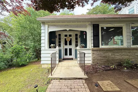 64 Mohawk Ave, Derby, CT 06418 photo 1