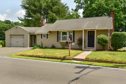 20 Battle St, Somers, CT 06071