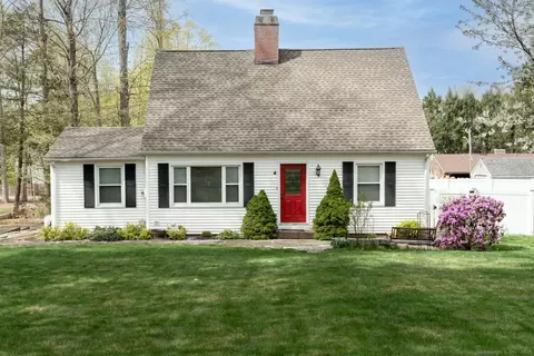 99 Lincoln St, Berlin, CT 06037