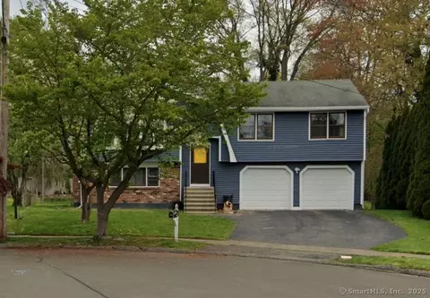 260 Karen Ave, Stratford, CT 06614
