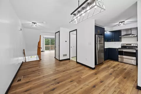 29 Moss Ave #11, Seymour, CT 06483