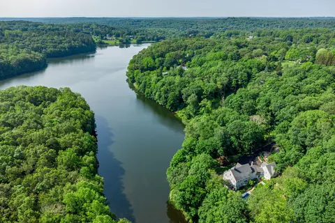 226 Nod Hill Rd, Wilton, CT 06897