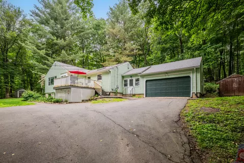 98 Torrington Ave, Canton, CT 06019