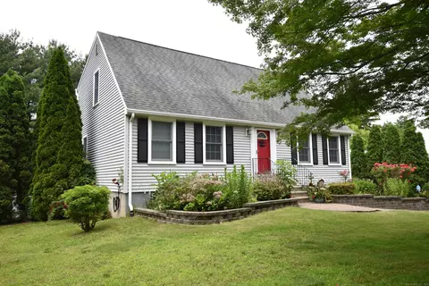 654 West St, Southington, CT 06489