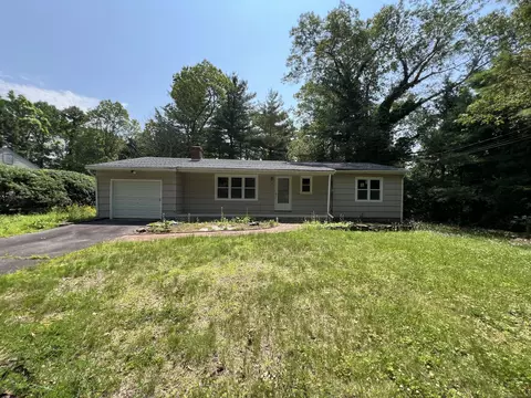 52 Sylvan St, Avon, CT 06001
