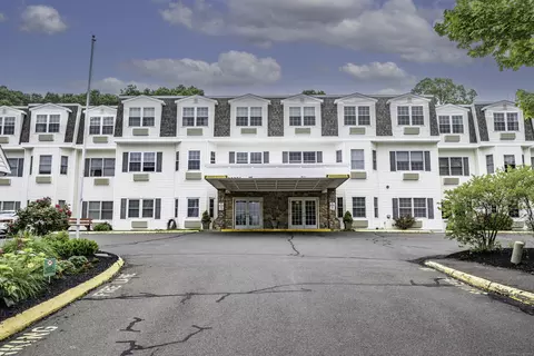 1 Brush Pasture Ln #313, Portland, CT 06480