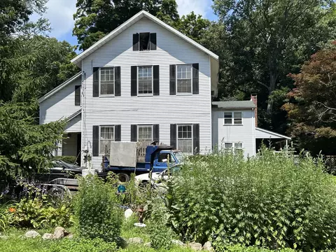 92 W Bridge St, Deep River, CT 06417 photo 1