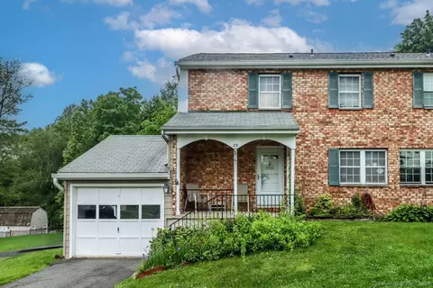 29 Whisconier Vlg #29, Brookfield, CT 06804