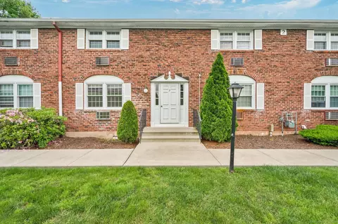 201 Regan Rd #7B, Vernon, CT 06066