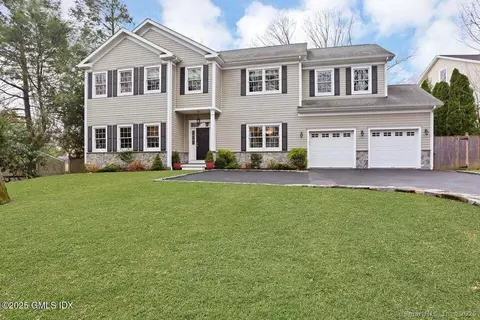 24 Nimitz Pl, Greenwich, CT 06870
