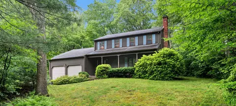 70 Smith Ln, Burlington, CT 06013
