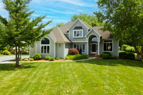 71 Palisade Ter, Glastonbury, CT 06033