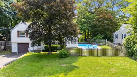 12 Deacon Hill Rd, Stamford, CT 06905