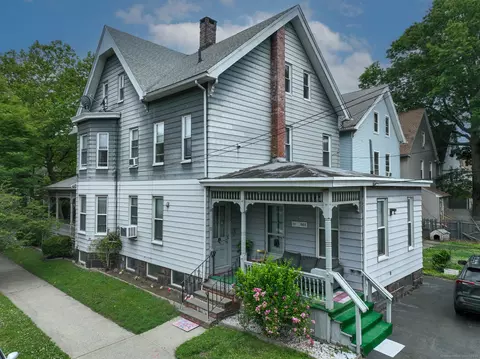 457 Ferry St, New Haven, CT 06513